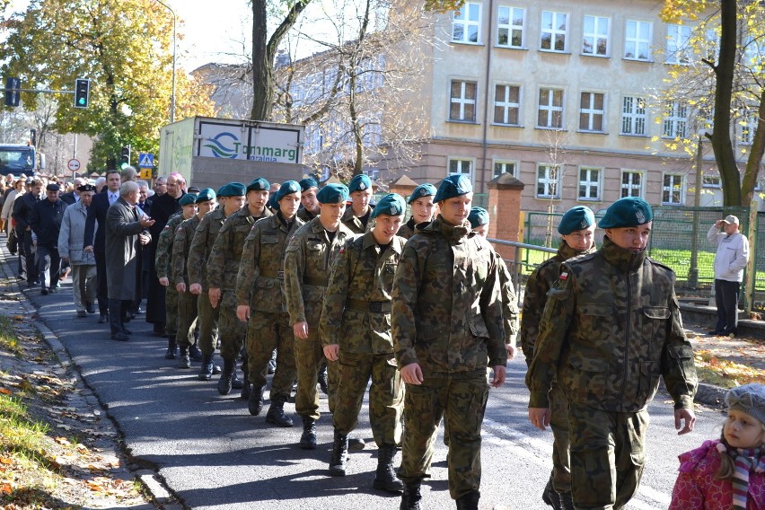 Tablica upamiętniająca powstańców odsłonięta w Milowicach [ZDJĘCIA]