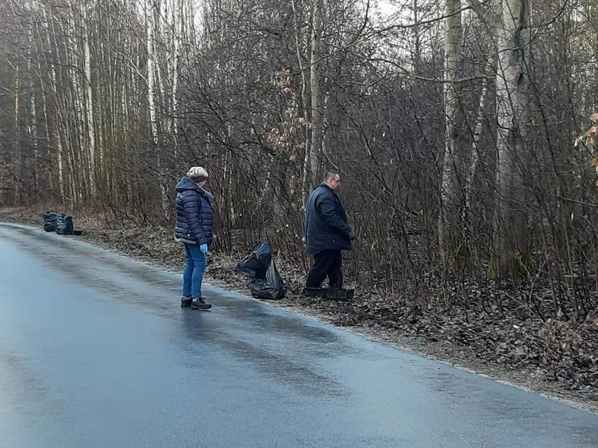 Wielkie sprzątanie w gminie Stąporków. Mieszkańcy Koziej Woli sami zadbali o porządek 