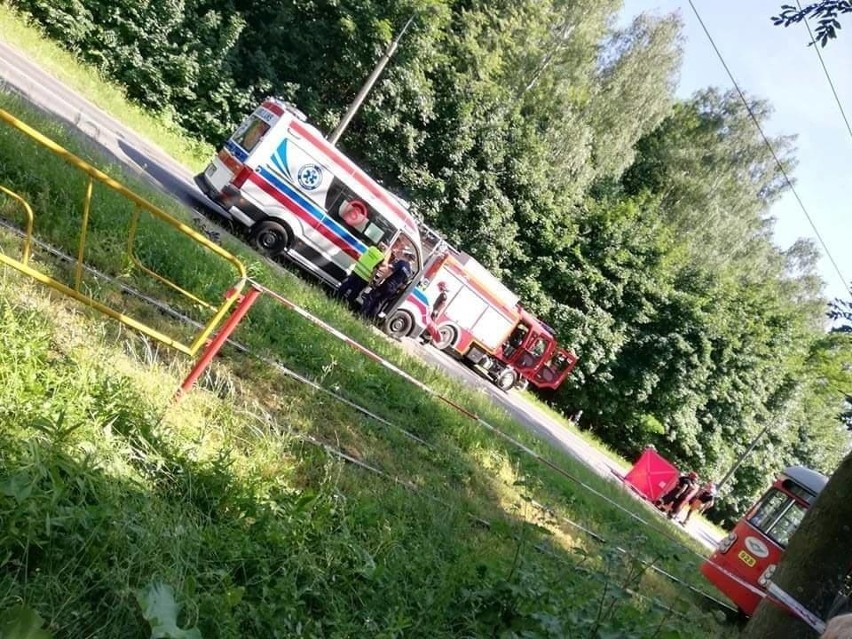 Wypadek w Sosnowcu. Motocykl śmiertelnie potrącił kobietę