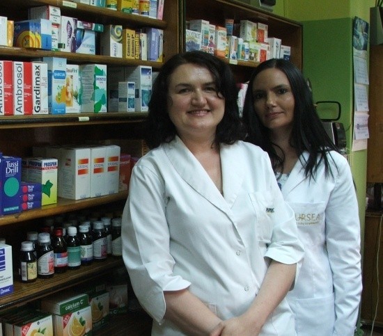 - Generalnie latem jesteśmy dość zdrowi - mówią farmaceutki Dorota Bereźnicka (z lewej) i Wioletta Leszczyńska.
