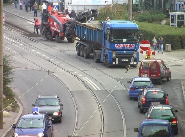 Blokada na ul. Sikorskiego zaczyna się przy skrzyżowaniu z Młyńską.