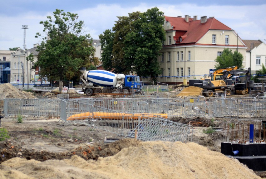 Lublin: Najkosztowniejsza z inwestycji miasta ma rok do finału. Na jakim etapie jest budowa nowego autobusowego dworca metropolitalnego? 