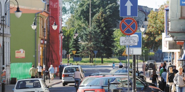 Zmiana organizacji ruchu na ulicy Jedności Narodowej w Sławnie wywołała spore zamieszanie.