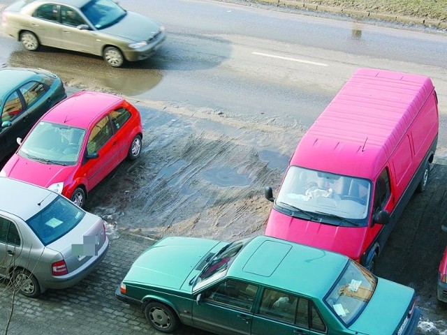 Tak wygląda parking przy ul. Pułaskiego 89 w Białymstoku