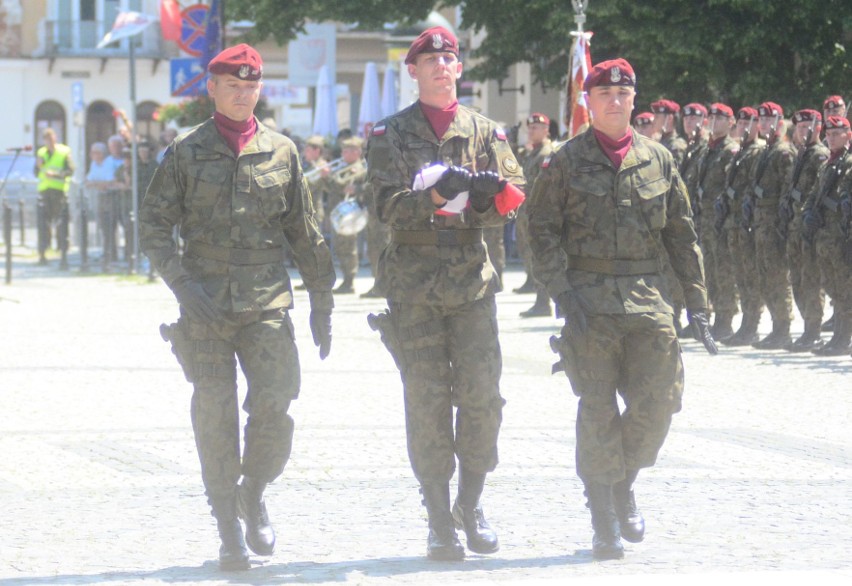 W Radomiu złożyli przysięgę wojskową żołnierze 6. Mazowieckiej Brygady Obrony Terytorialnej. Wydarzeniu towarzyszy wojskowy festyn rodzinny