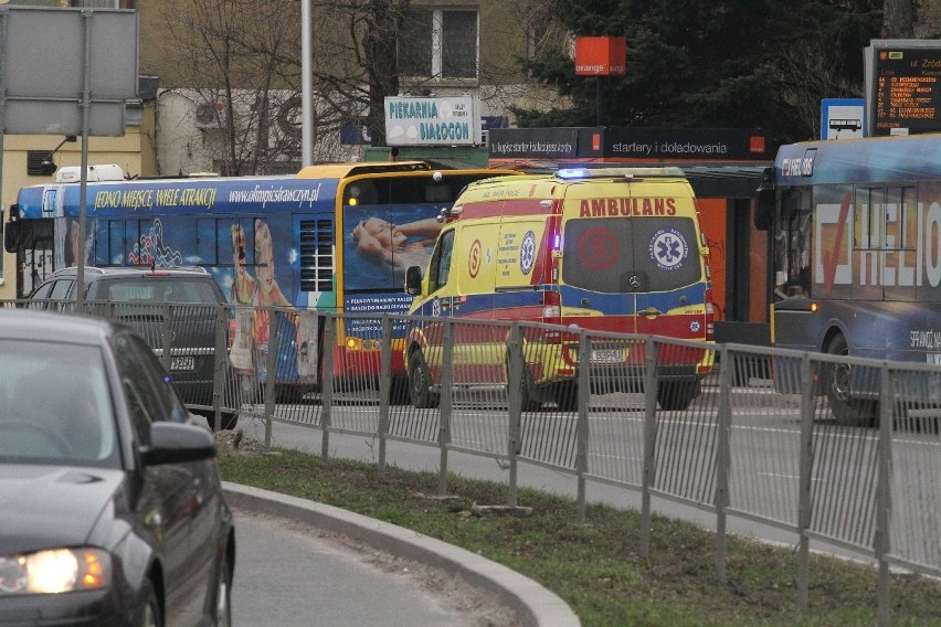 Wypadek w Kielcach. Autobus potrącił kobietę 