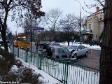 Wypadek na ul. Obrońców Pokoju w Głogowie, dwie osoby w szpitalu (szczegóły)