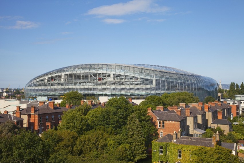 Na tych stadionach zagrają Polacy! Kibiców czeka wiele atrakcji i przysmaków