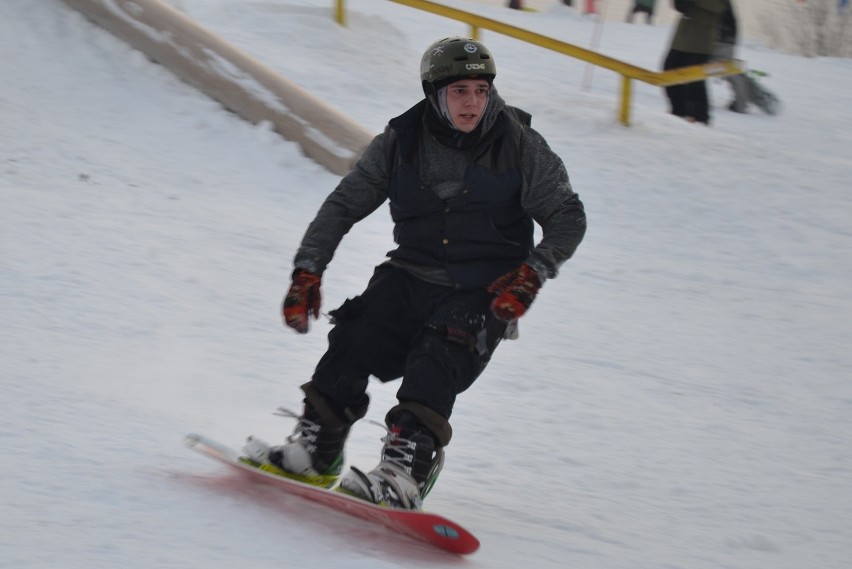 Sosnowiec: snowboardziści opanowali Górkę Środulską [ZDJĘCIA]