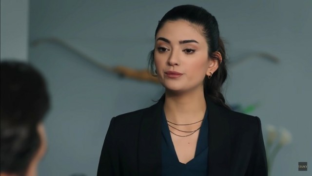 Hilal Yıldız to turecka aktorka, która w serialu Emanet wciela się w rolę jednej z dwóch sióstr-intrygantek.Zobacz, jaka na co dzień jest serialowa Zuhal >>>