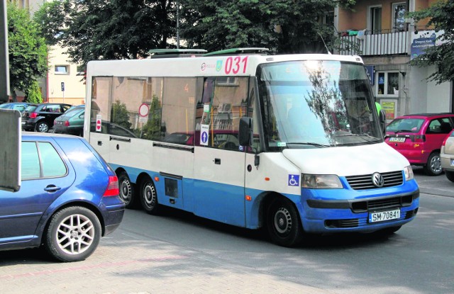 Wciąż nie wiadomo, czy komunikację miejską będzie nadal obsługiwał Polkar (na zdjęciu jeden z jego autobusów), czy PKS.