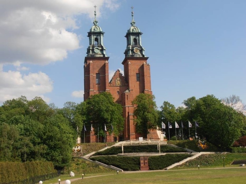 6. Katedra w Gnieźnie (województwo wielkopolskie) – 1837...