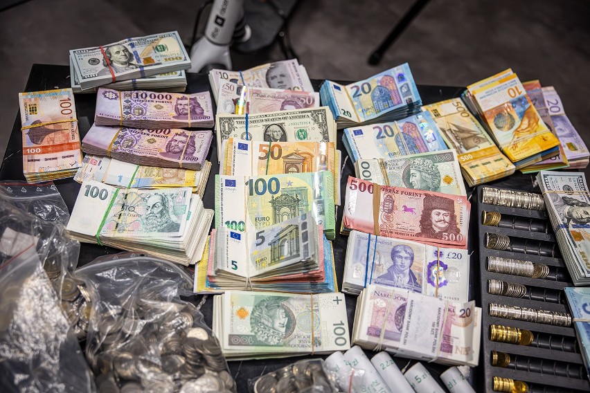 Pieniądze skonfiskowane przestępcom