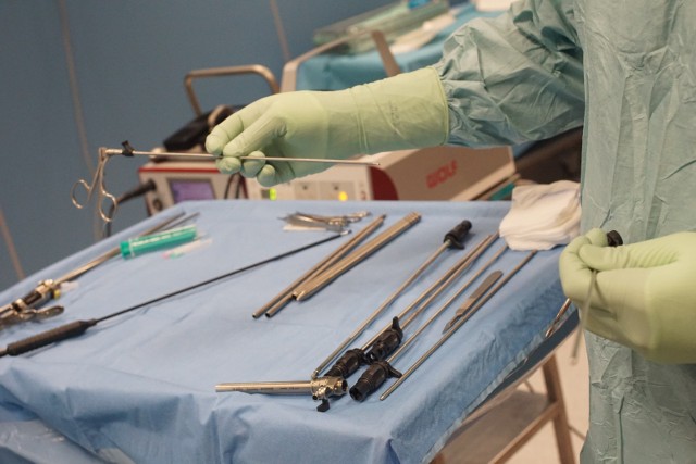 Ranny mężczyzna przeszedł operację neurochirurgiczną w grudziądzkim szpitalu