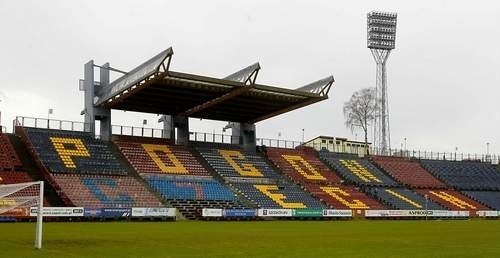 Ciągłe renowacje obecnego stadionu przy ul. Twardowskiego mogą być droższe, niż budowa nowego obiektu.