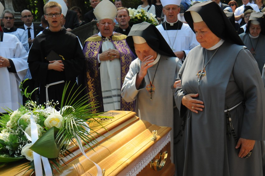 Pogrzeb sekretarki Jana Pawła II [ZDJĘCIA]