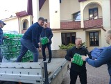 Ciepła pomoc dla Ukrainy. Dary dla walczącego kraju trafiły do Domu dla Niepełnosprawnych w Piekoszowie