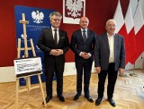Świętokrzyscy parlamentarzyści i wicewojewoda podsumowali ósmą edycję programu Polski Ład. Do naszych samorządów trafi ponad miliard złotych