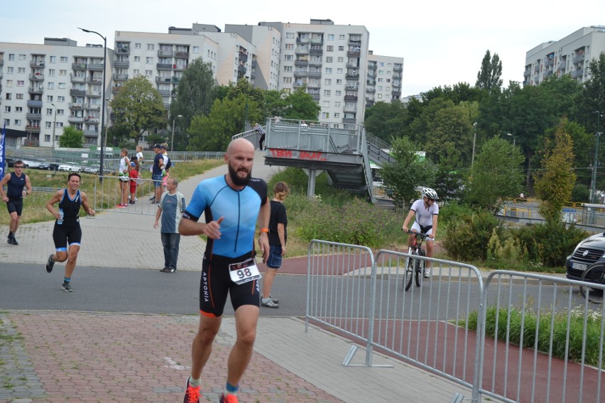 Ostatnim etapem Bike Atelier Triathlon w Sosnowcu był bieg...