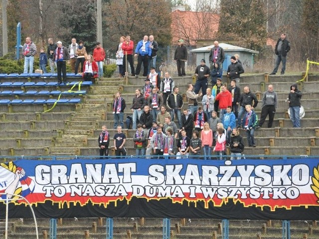 Stadion Granatu może zostać czasowo zamknięty dla publiczności na mecze w trzeciej lidze. M.in. taka kara grozi klubowi za brak zabezpieczenia podczas meczu z BKS Bochnia.