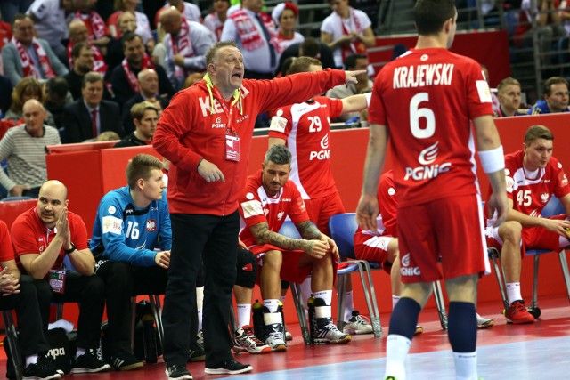 Trener Michael Biegler podczas piątkowego meczu z Serbią