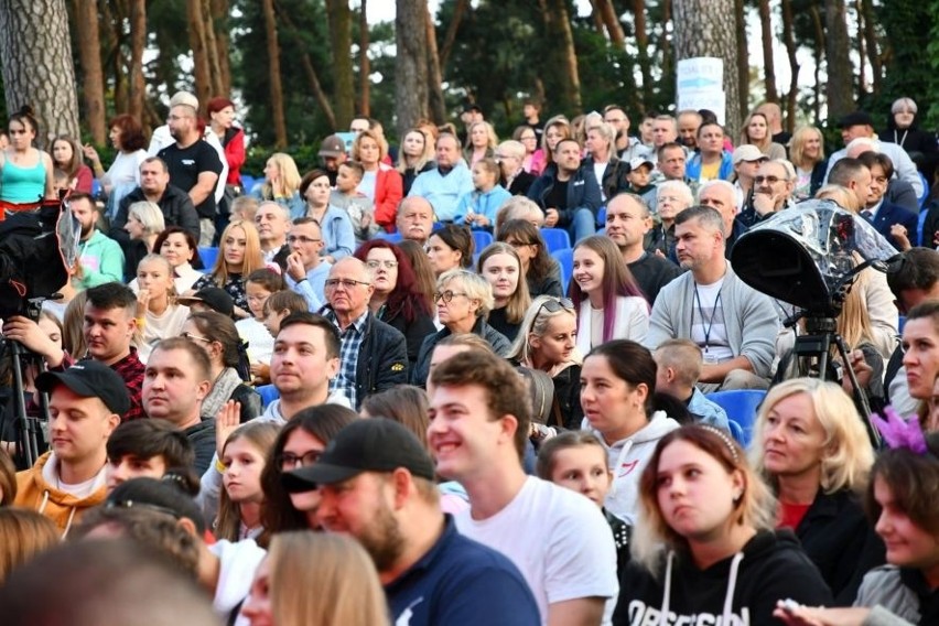 Tłumy widzów na XVIII Festiwalu Muzyki Rozrywkowej w Kozienicach. Piękny koncert i rozdanie nagród - zobacz zdjęcia