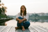 Krakowska piosenkarka Kasia Blat prezentuje swoją debiutancką piosenkę "Ostatni sierpniowy dzień" 