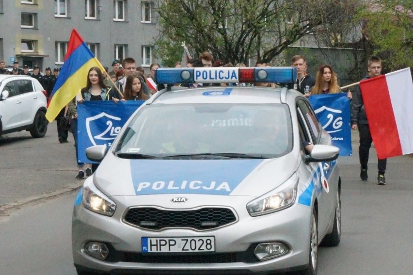 Zabrze: marsz ulicami miasta w rocznicę Zbrodni Katyńskiej [ZDJĘCIA]