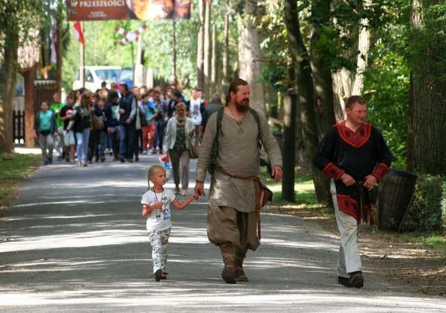 Wystawa, która trwa obecnie w pawilonie muzealnym jest wprowadzeniem do tegorocznego festynu, którego bohaterami będą wojownicy i ich boscy opiekunowie