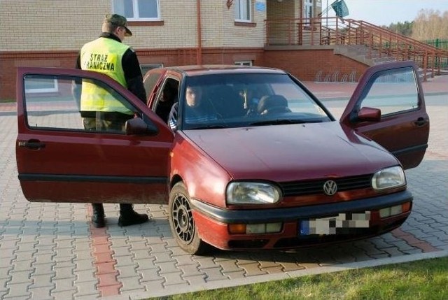 Czterech Gruzinów wiózł Litwin, który dostał za kurs 200 dolarów