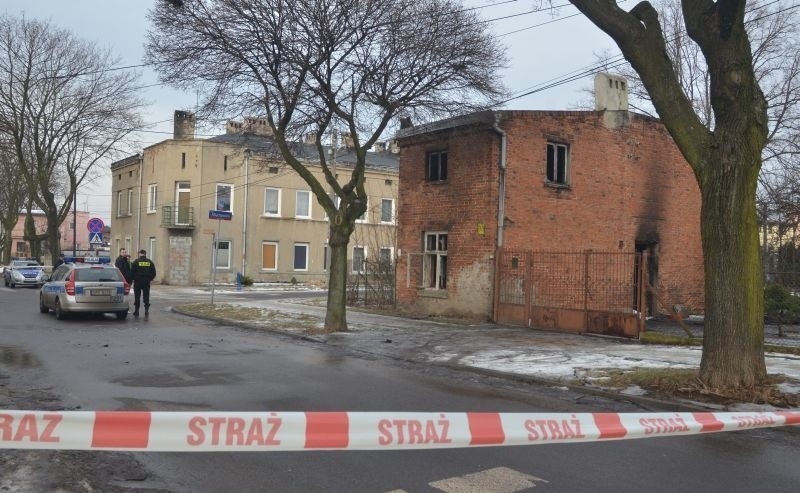 Tragedia na Widzewie. Pożar na Nowogrodzkiej. Nie żyją 3 osoby! [zdjęcia, FILM]