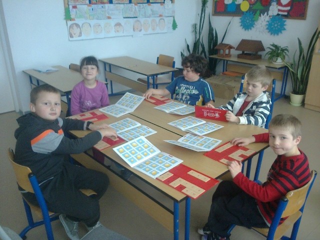 Uczniowie w Rozwadach w gminie Gielniów, mogą skorzystać z dodatkowych zajęć finansowanych z Unii Europejskiej.