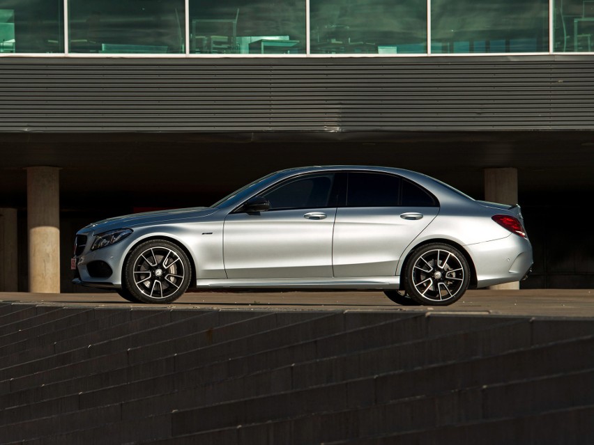 Mercedes C450 AMG...