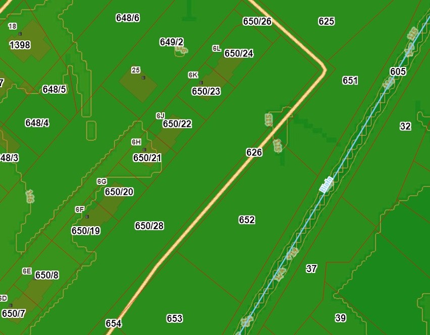 Mapa z zaznaczonymi poziomicami wysokości gruntu.