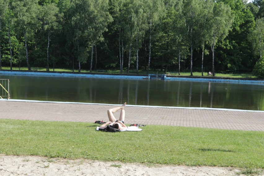 Kąpieliska w Mysłowicach wkrótce rozpoczynają sezon. W Parku Słupna odpoczniemy za darmo, a nad Hubertusem za drobną opłatą