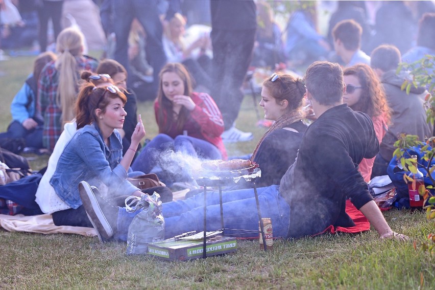 Wielkie Grillowanie 2014: Bili, wyrywali drzwi z tramwajów. MPK Poznań podlicza straty