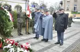 W Radomiu uczniowie ZDZ, kombatanci, żołnierze, oddali hołd żołnierzom 72 Pułku Piechoity w Radomiu