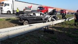 Wypadek na A1 w kierunku Łodzi. Auto dachowało, dwie osoby ranne w tym 6-letnie dziecko