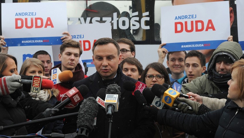 Wybory prezydenckie 2015: "DudaBus" ruszył w Polskę. Andrzej Duda objeżdża powiaty [ZDJĘCIA + VIDEO]