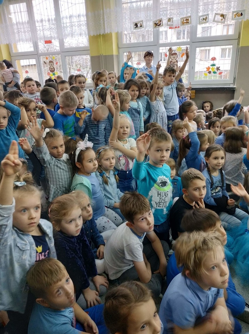 Uczniowie radomskiej szkoły świętowali Międzynarodowy Dzień Praw Dziecka