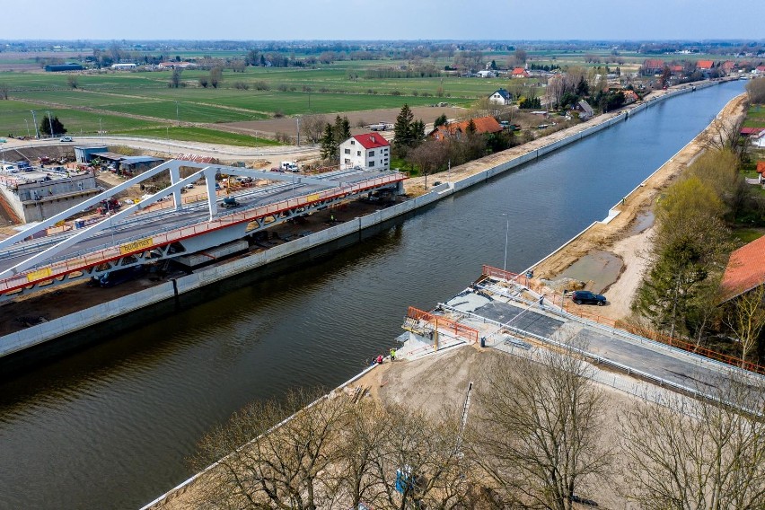 Most obrotowy w Nowakowie jest już niemal gotowy