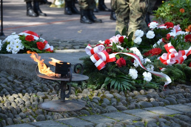 Przed południem w piątek na Grobie Nieznanego Żołnierza w Dobczycach zostaną złożone kwiaty