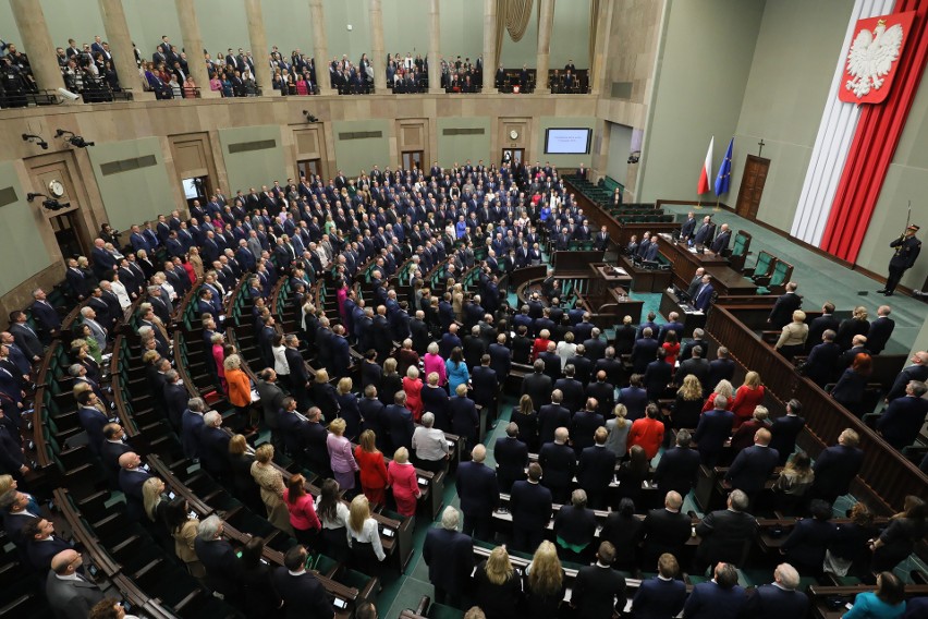 Trwa pierwsze posiedzenie Sejmu X kadencji. Kto zostanie...