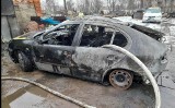 Pożar w Skrzypkowie na terenie gminy Obrowo. Zniszczony samochód i trzy motocykle