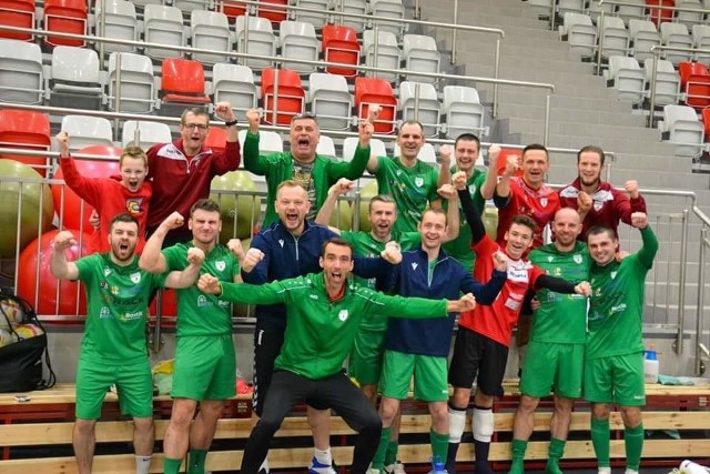 Drużyna Amrack CRB Mrówka Mosina Futsal Team w niedzielę będzie walczyć o miejsce na podium w meczu, kończącym jej debiutancki sezon w I lidze, z Futsalem Szczecin