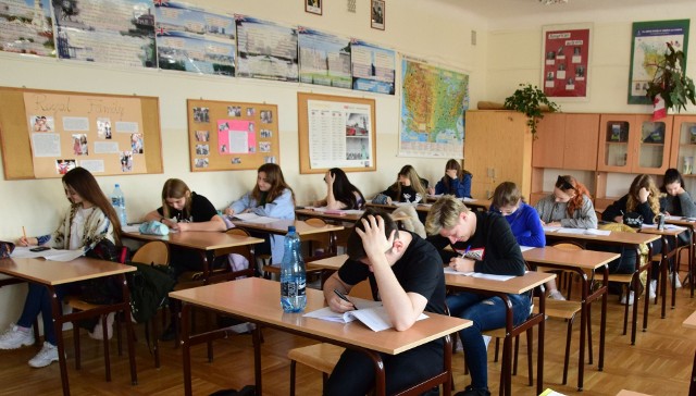 W piątek maturzyści I Liceum Ogólnokształcącego w Kozienicach mieli próbny egzamin z języka angielskiego.