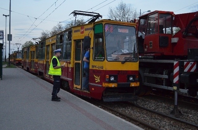 Zderzenie dwóch tramwajów na Pabianickiej. Są ranni [FILM, zdjęcia]