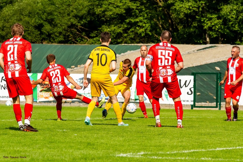 30 bramek - Sanovia Lesko (Klasa A1 Krosno)