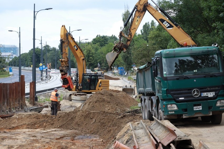 Termin zakończenia remontu al. Śmigłego - Rydza jest zagrożony? Burza popsuła harmonogram? ZDJĘCIA