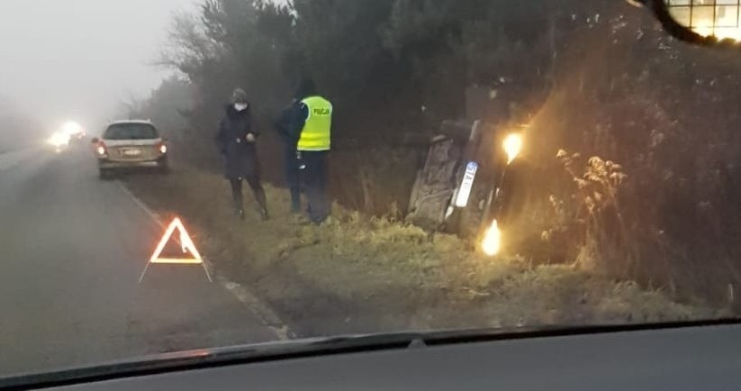 Bytomski policjant jadąc na służbę był świadkiem wypadku...